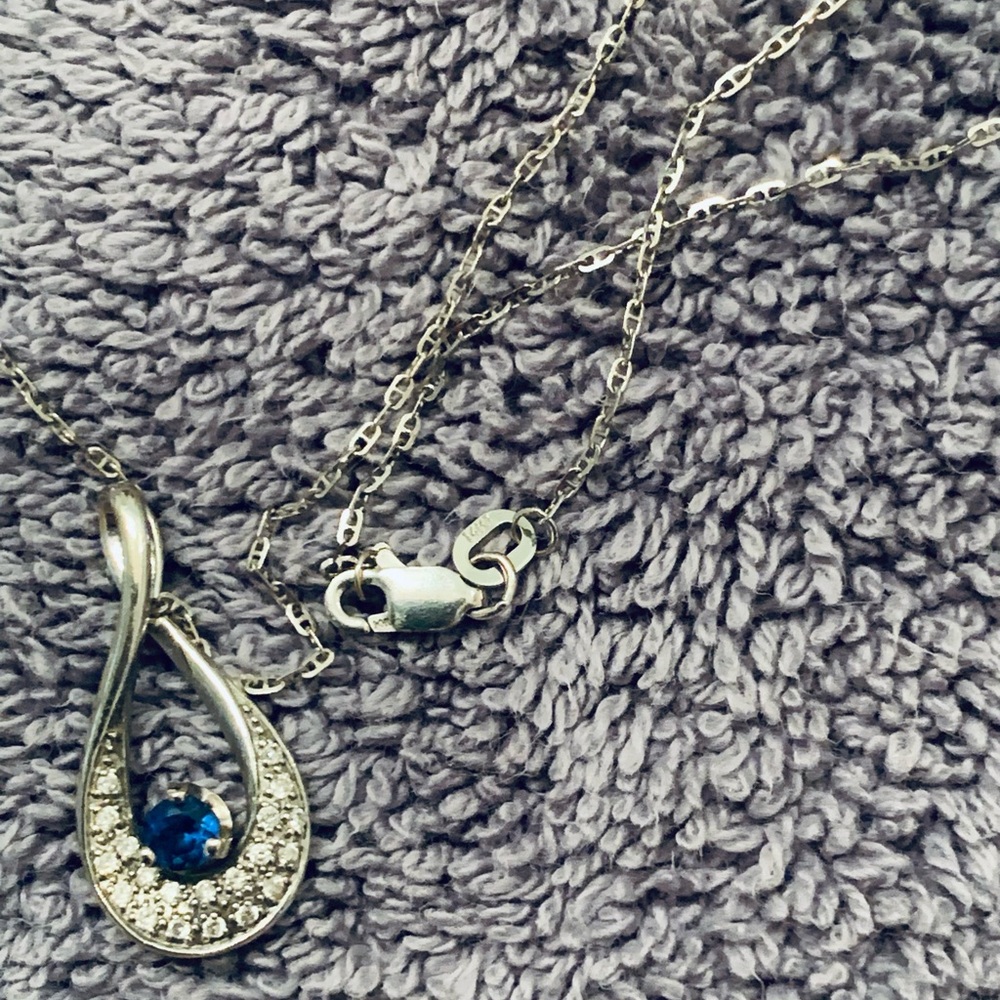 14 kt white gold Custom Necklace with Genuine Natural Blue Sapphire & Diamonds